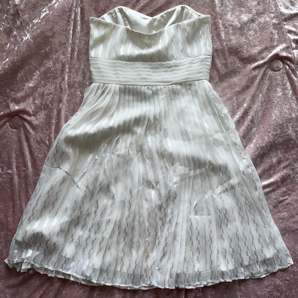 White House Black Market Chiffon Pleated Dress (6) - Picture 2 of 11